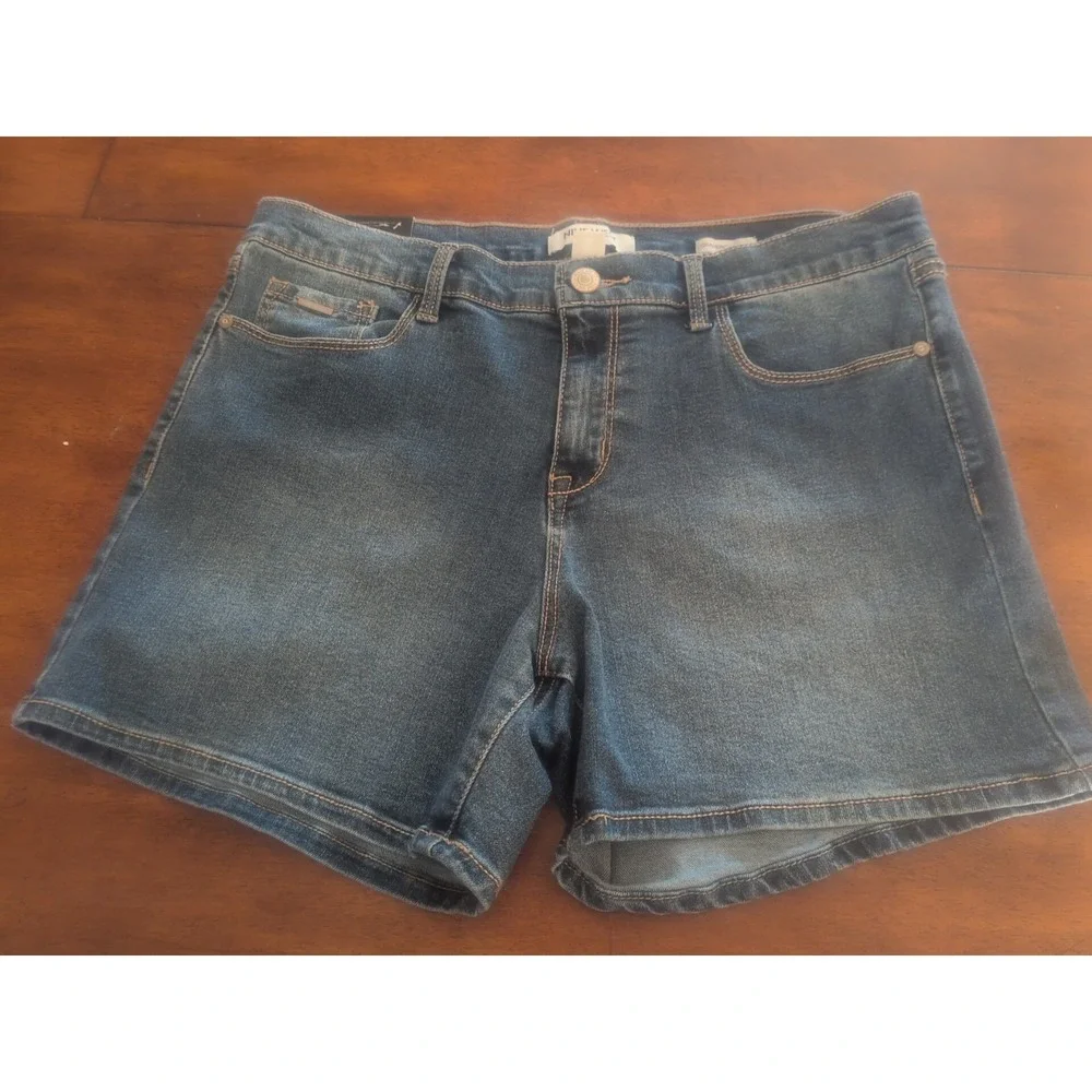 Womens Gramercy Stone Wash Denim Stretch Jean Shorts Nine West Size 8 /29 NEW